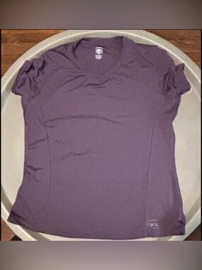 REI women’s purple hiking t-shirt, size XL
